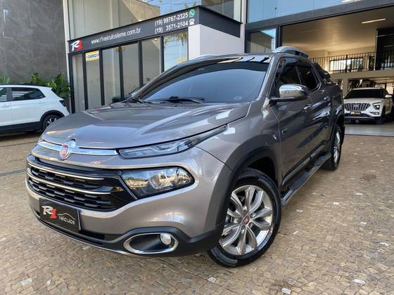 FIAT TORO 2.0 16V TURBO DIESEL RANCH 4WD AT9 FIAT TORO 2.0 16V TURBO DIESEL RANCH 4WD AT9